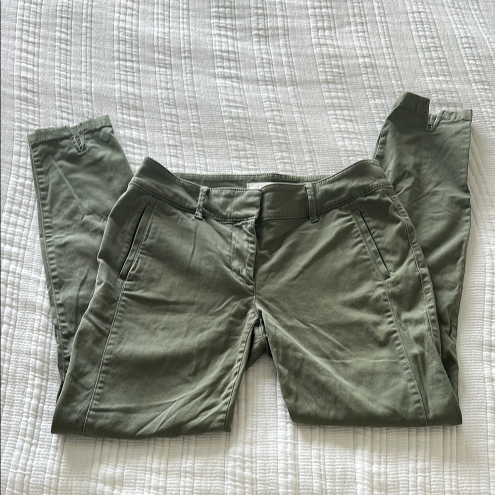 LOFT Olive Green Casual Pants